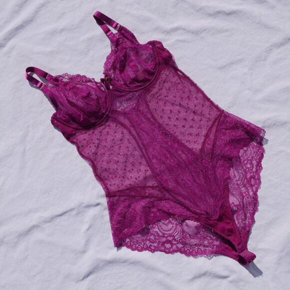 Gorgeous bougainvillea lace Dita Von Teese bodysuit - Picture 1 of 8